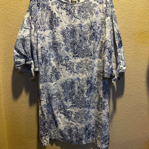 H&M Blue and White Patterned Dress - Picture 6 of 8